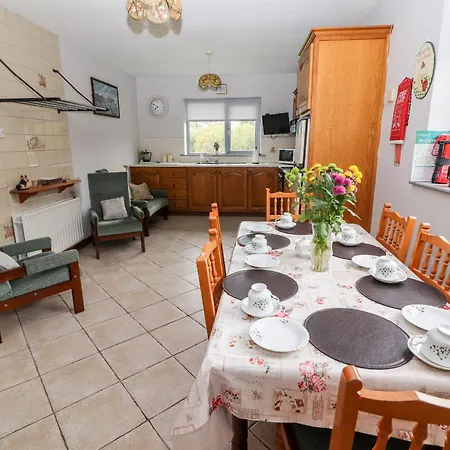 Holiday home Lyreboy